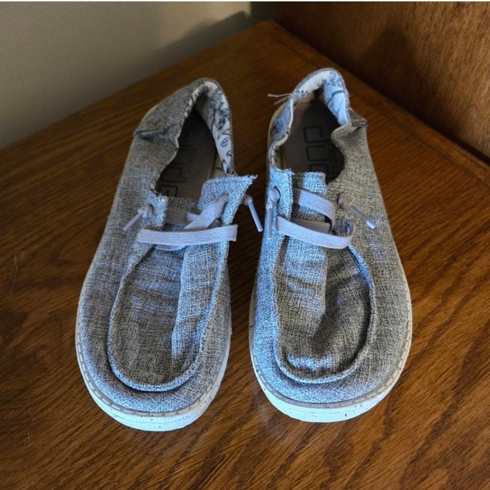 Hey Dude women's grey Wendy style slip on shoes size 7 in good condition